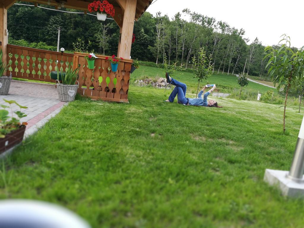 Agropensiunea Valea Fagilor Luncavita Esterno foto