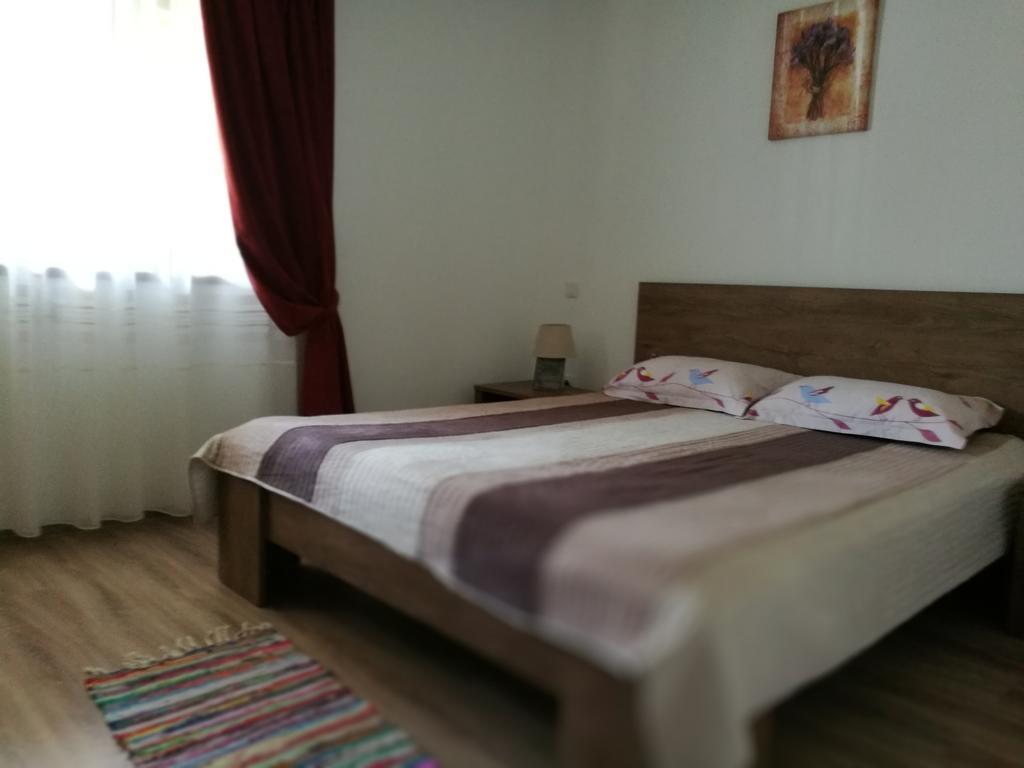 Agropensiunea Valea Fagilor Luncavita Esterno foto