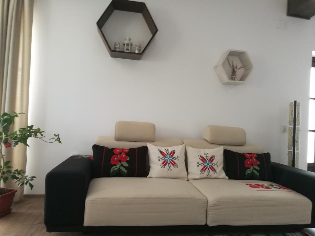 Agropensiunea Valea Fagilor Luncavita Esterno foto