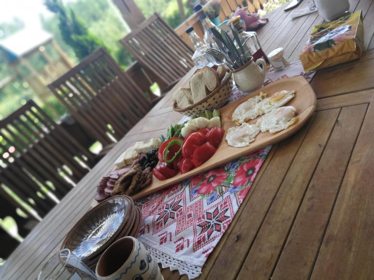 Agropensiunea Valea Fagilor Luncavita Esterno foto