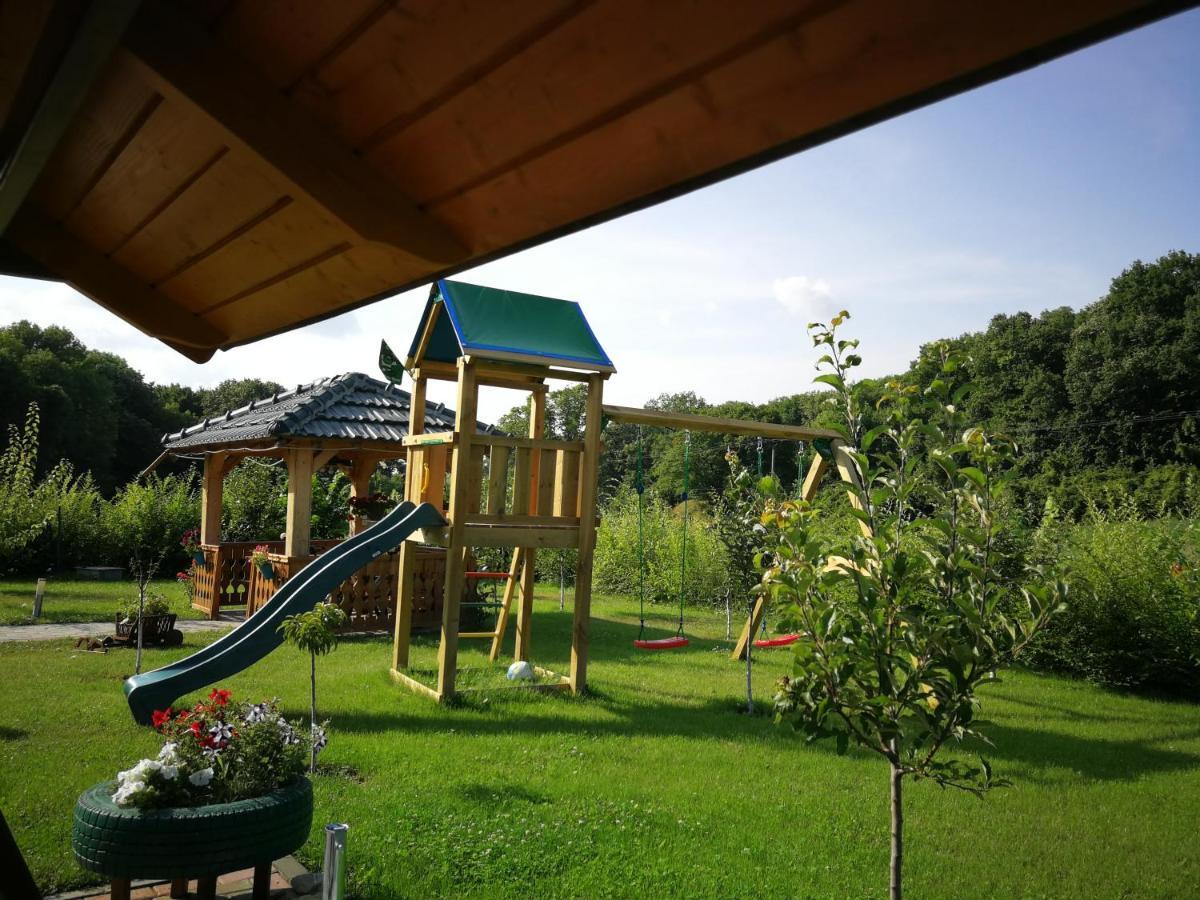 Agropensiunea Valea Fagilor Luncavita Esterno foto